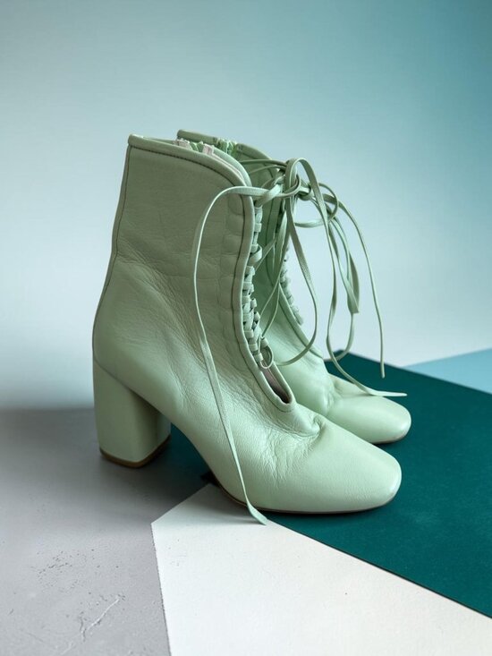 DANIELLA SHEVEL Shoes - DANIELLA SHEVEL Belladonna Pistachio Green Leather Laceup Boots Size 39.5 / US 9